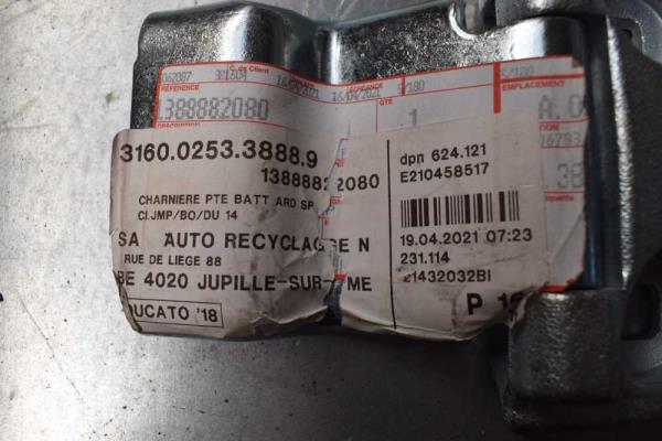 CHARNIERE PORTE ARRIERE DROITE SUPERIEUR CITROEN JUMPER / PEUGEOT BOXER / FIAT DUCATO - Vue 2